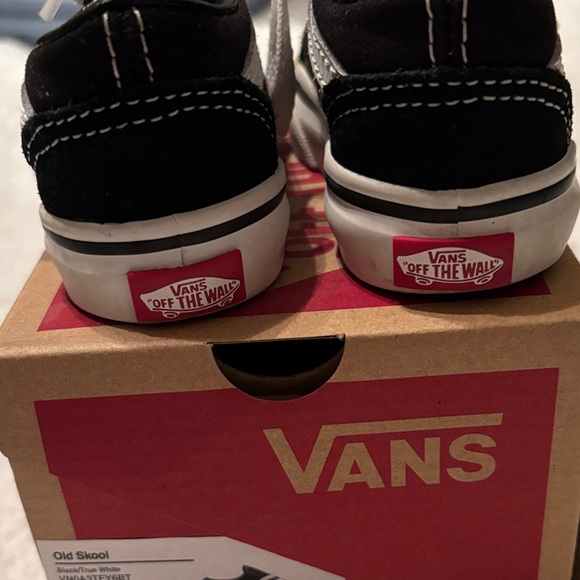 Vans Kids Black and White Sneakers - Picture 5 of 6
